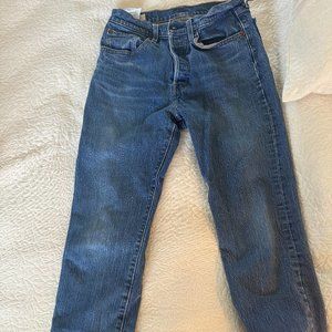 Levi's 501 medium-wash jeans size 26 W x 26 L